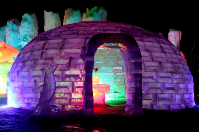Chilgapsan Ice Fountain Festival  (3/15)