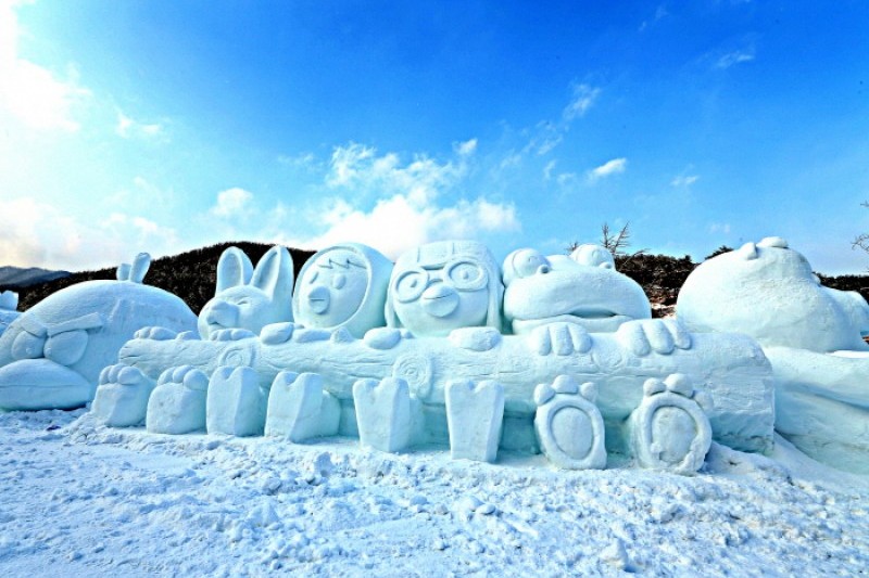 Chilgapsan Ice Fountain Festival  (8/15)
