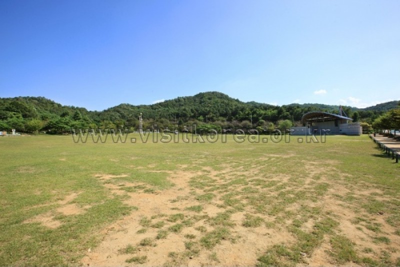Sinjeongho Tourist Park  (26/26)