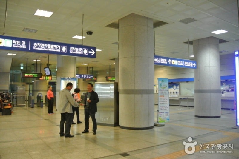 Onyangoncheon Station  (1/6)