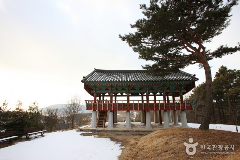 Historic Site of General Gyebaek  (4/38)