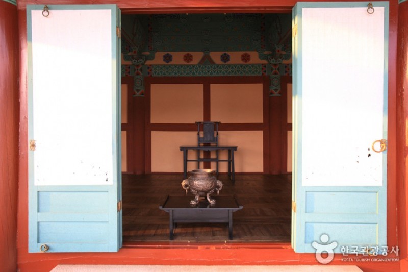 Historic Site of General Gyebaek  (16/38)