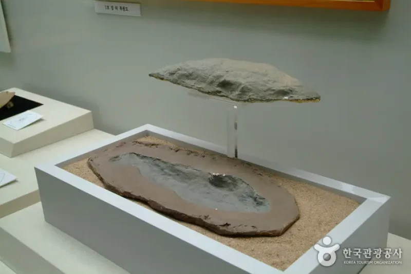 Archaeological Site in Seokjang-ri, Gongju  (18/22)