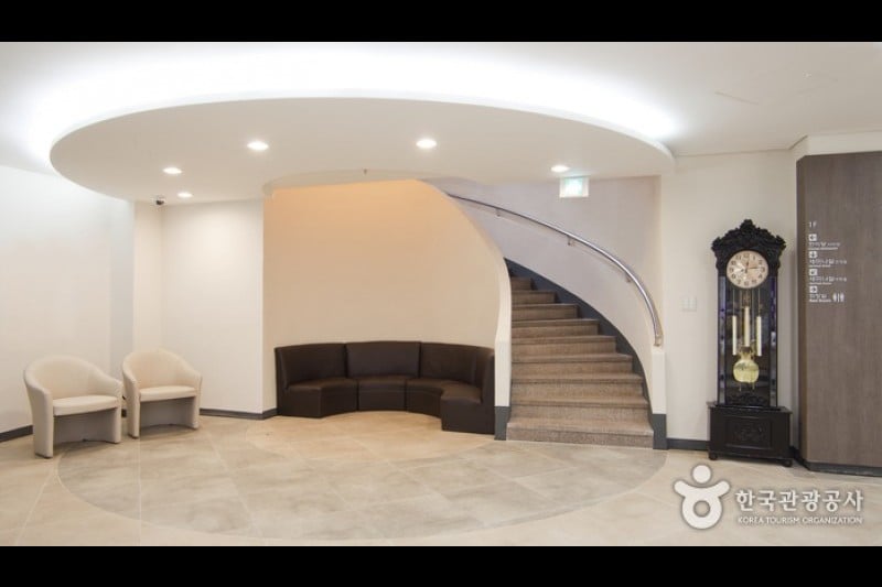 Donghak Mountain Villa - Goodstay  (4/22)
