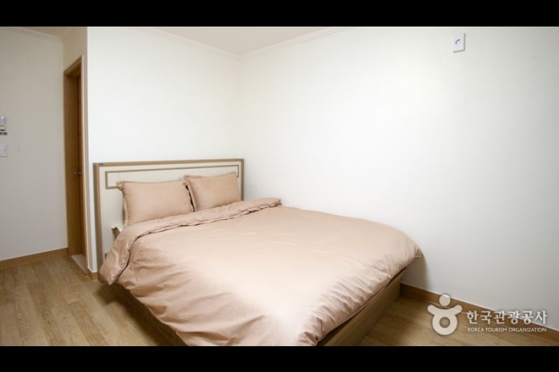 Donghak Mountain Villa - Goodstay  (11/22)