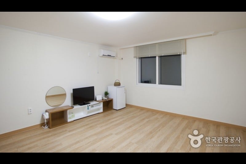 Donghak Mountain Villa - Goodstay  (12/22)