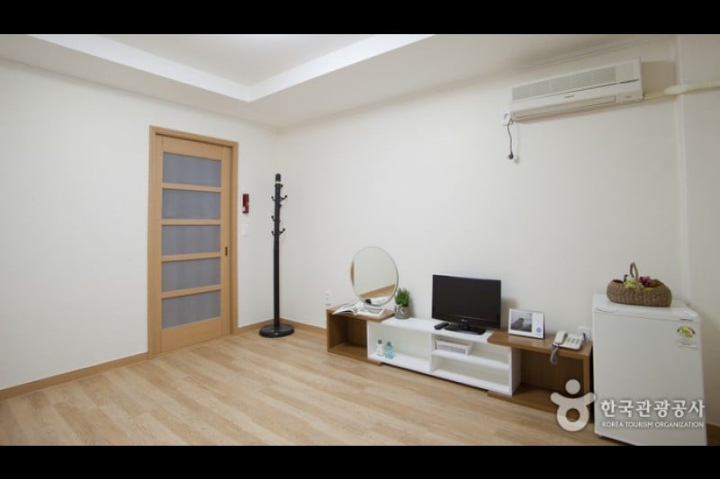 Donghak Mountain Villa - Goodstay  (13/22)
