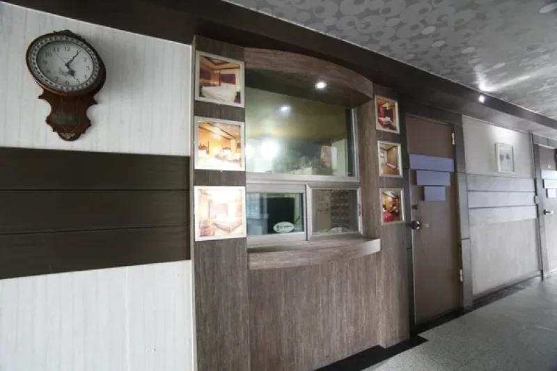 Mirabo - Goodstay  (15/16)