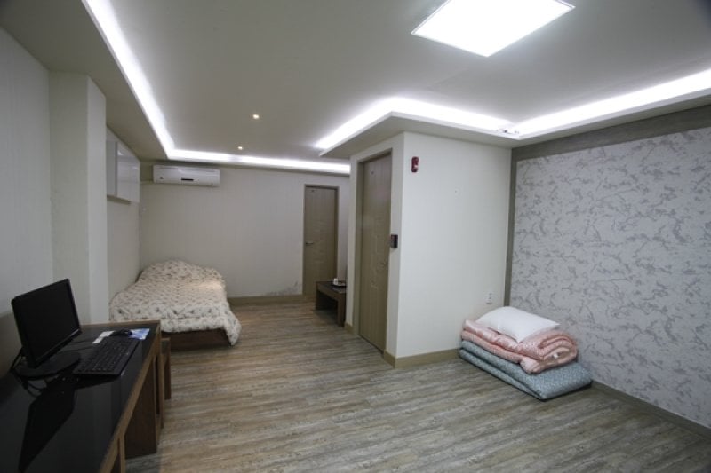 ING Motel - Goodstay  (13/15)