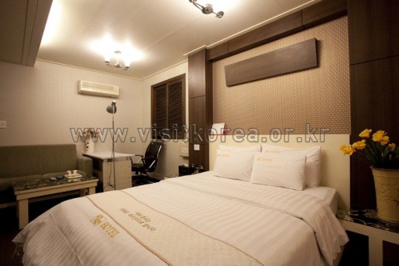 Rex hotel - Goodstay  (11/16)