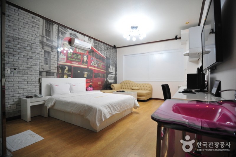 Hotel Cherbourg - Goodstay  (13/16)