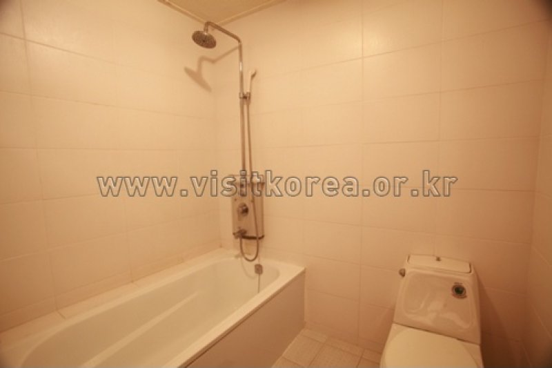 Hotel view - Goodstay  (8/20)