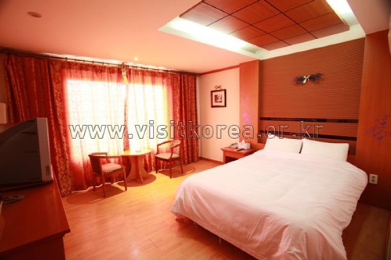 Hotel view - Goodstay  (9/20)