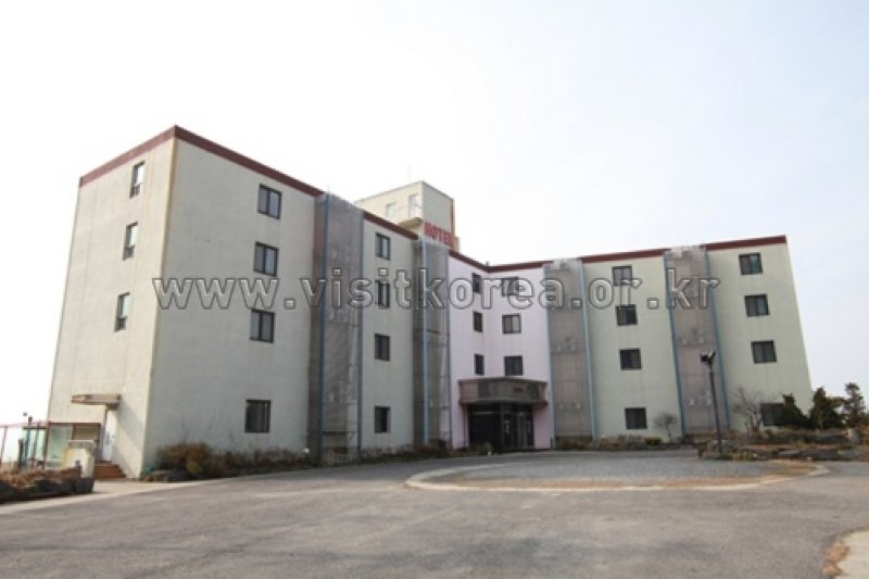 Hotel view - Goodstay  (13/20)