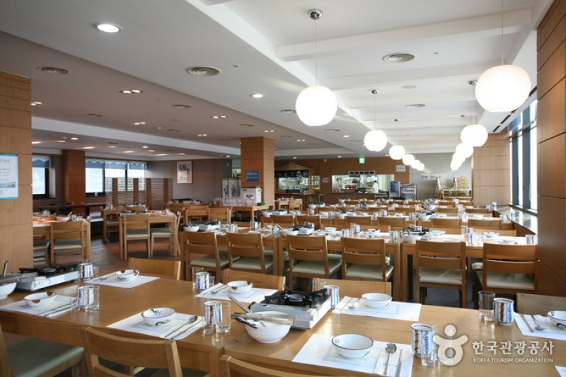 Muchangpo Beache Palace (무창포 비체팰리스) (5/16)