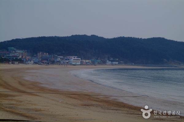 Cheollipo Beach