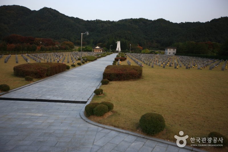National Mang-Hyang Cemetery (국립 망향의 동산) (8/10)