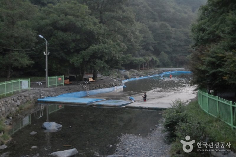 Seongjusan Recreational Forest (성주산자연휴양림) (3/15)
