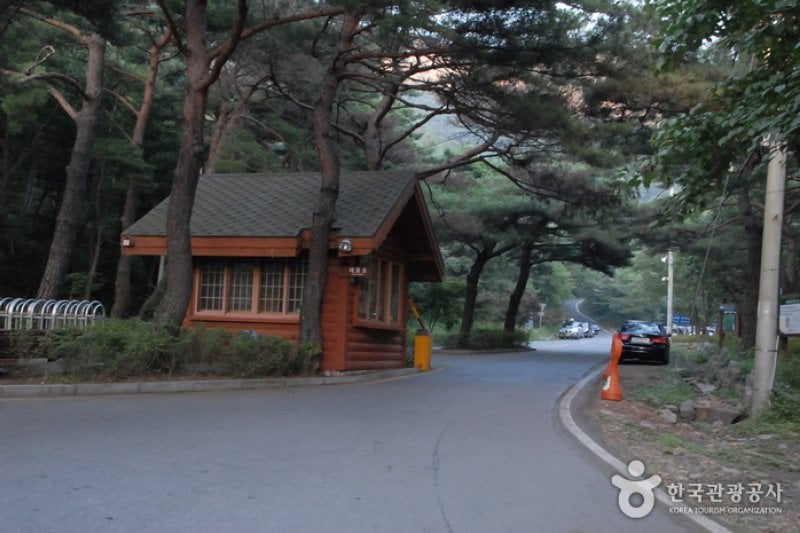 Seongjusan Recreational Forest (성주산자연휴양림) (5/15)