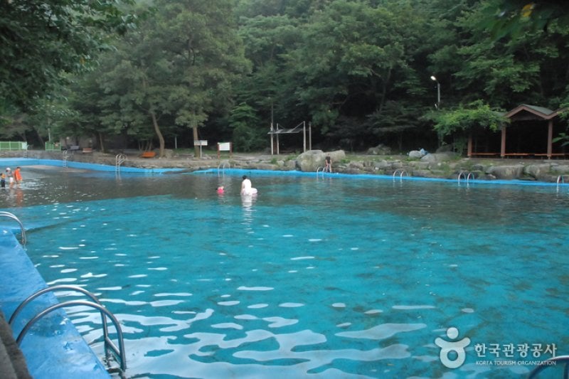 Seongjusan Recreational Forest (성주산자연휴양림) (6/15)
