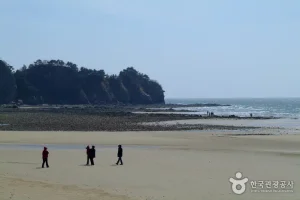 Baeksajang Beach 