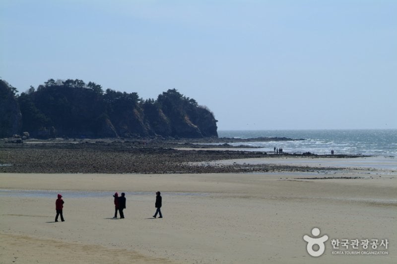 Baeksajang Beach  (1/11)