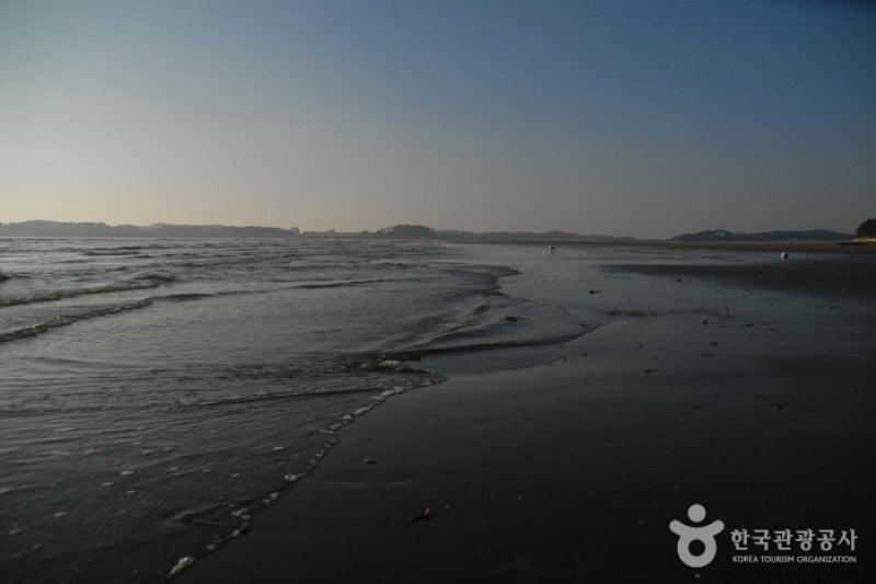Baeksajang Beach  (2/11)
