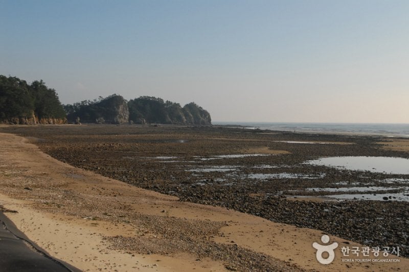 Baeksajang Beach  (4/11)