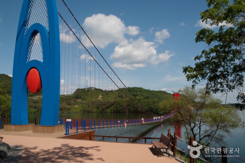 Cheonjangho Lake (천장호) (3/8)