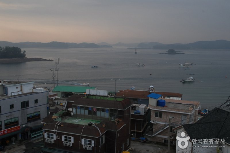 Yeongmokhang Harbor (영목항) (5/15)