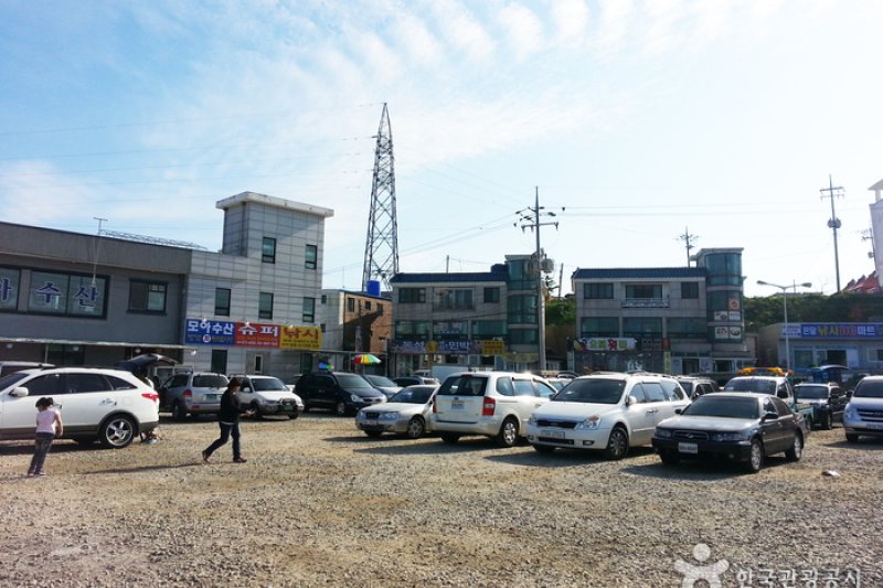 Yeongmokhang Harbor (영목항) (15/15)