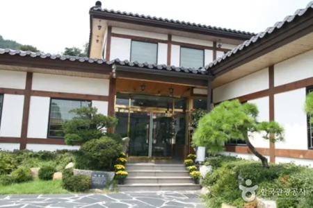 Momiji (모미지)