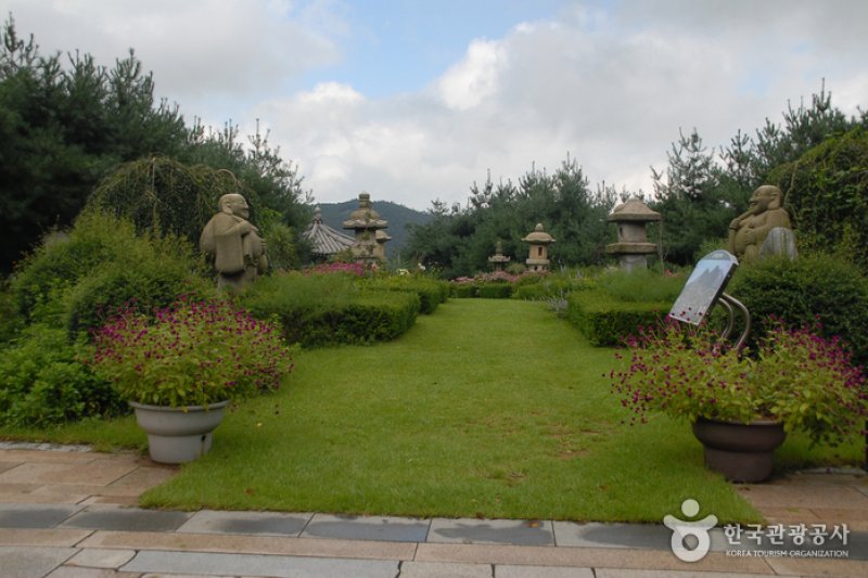 Kohwun Garden  (18/27)