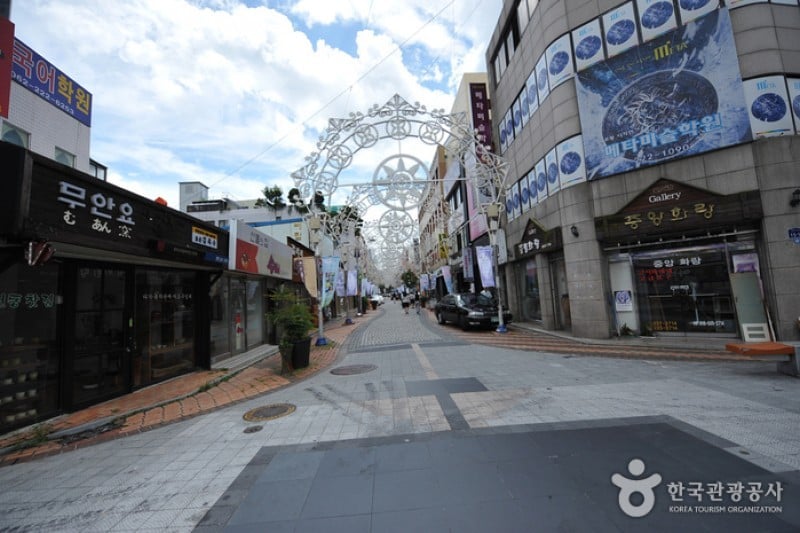 Gwangju Art Street  (1/14)