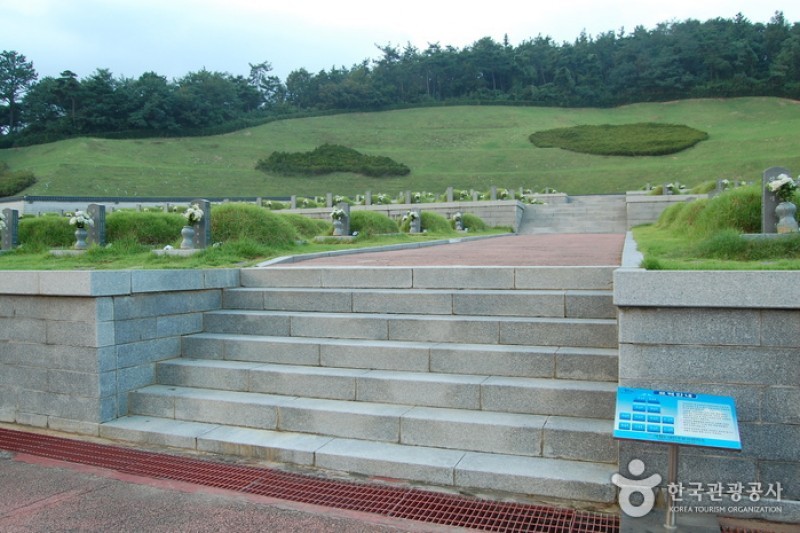 May 18th National Cemetery  (10/38)