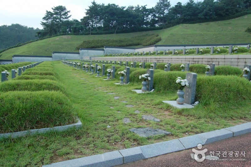May 18th National Cemetery  (11/38)