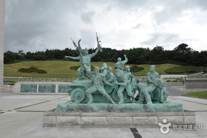 May 18th National Cemetery  (27/38)