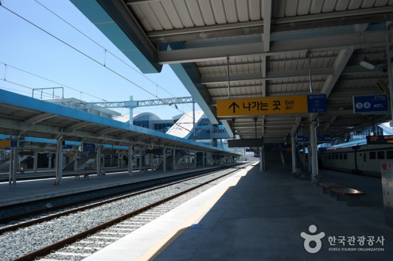 Gwangju Songjeong Station  (2/7)