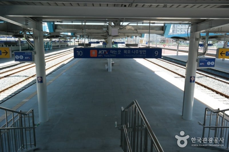 Gwangju Songjeong Station  (3/7)