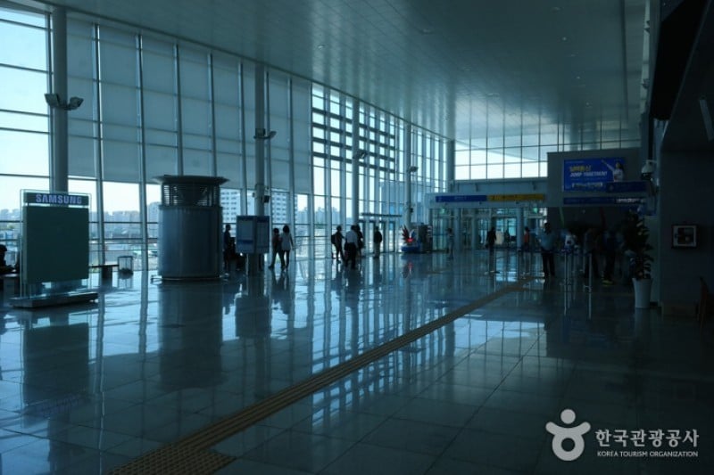 Gwangju Songjeong Station  (5/7)