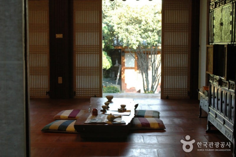 House of Choi Seung-hyo  (1/4)