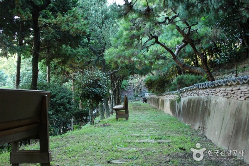 House of Choi Seung-hyo  (3/4)