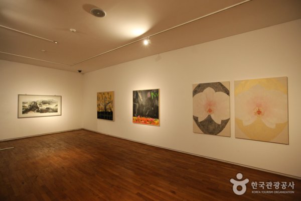 Uijae Museum of Korean Art