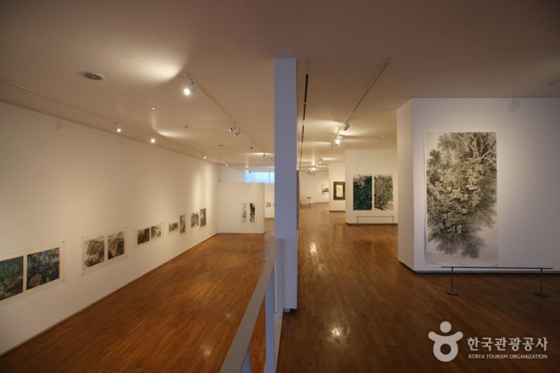Uijae Museum of Korean Art  (7/29)