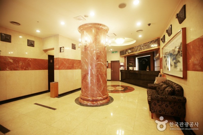 Tourist Hotel Masters  (5/28)