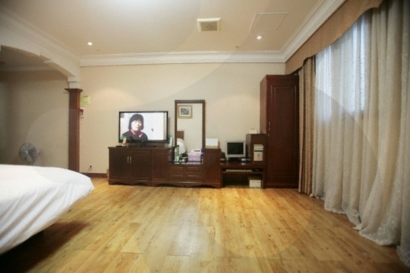 Tourist Hotel Masters  (27/28)