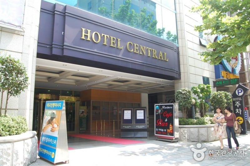 Hotel Central  (1/18)