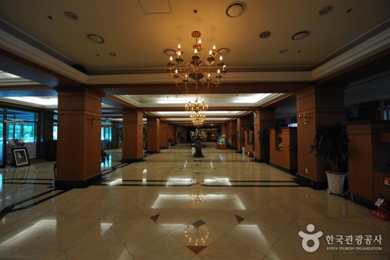 Shin Yang Park Hotel  (66/68)