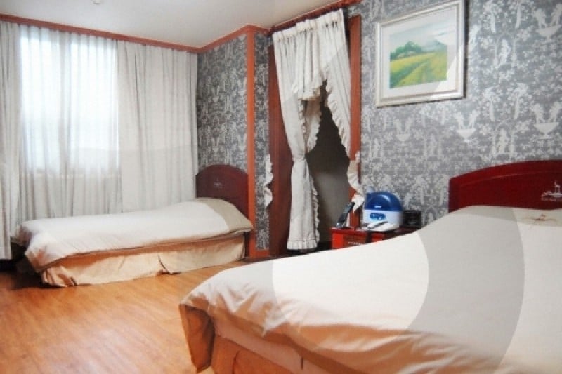Hiddink Continental Tourist Hotel  (17/36)