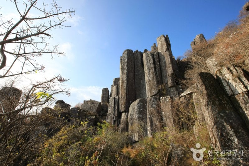Jusangjeolli Cliff of Mudeungsan Mountain (무등산 주상절리대) (10/24)